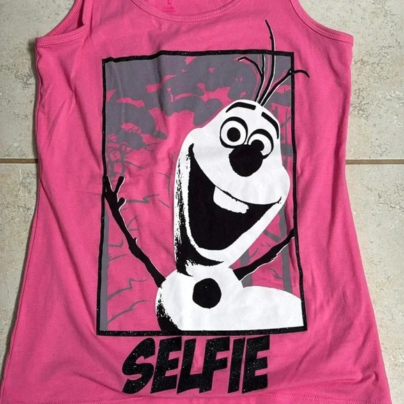 Large FROZEN Pink OLAF “SELFIE” Tank Top - Picture 6 of 7